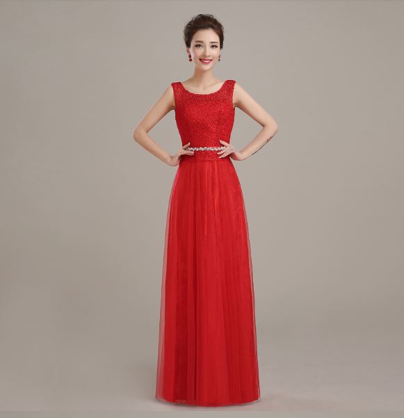 ชุดเพื่อนเจ้าเก๋ๆ สีแดง ราคาถูก ใส่ออกงานได้หลากหลายงาน