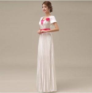 ชุดเพื่อนเจ้าราคาถูก สีขาว ใส่ออกงานได้หลากหลาย